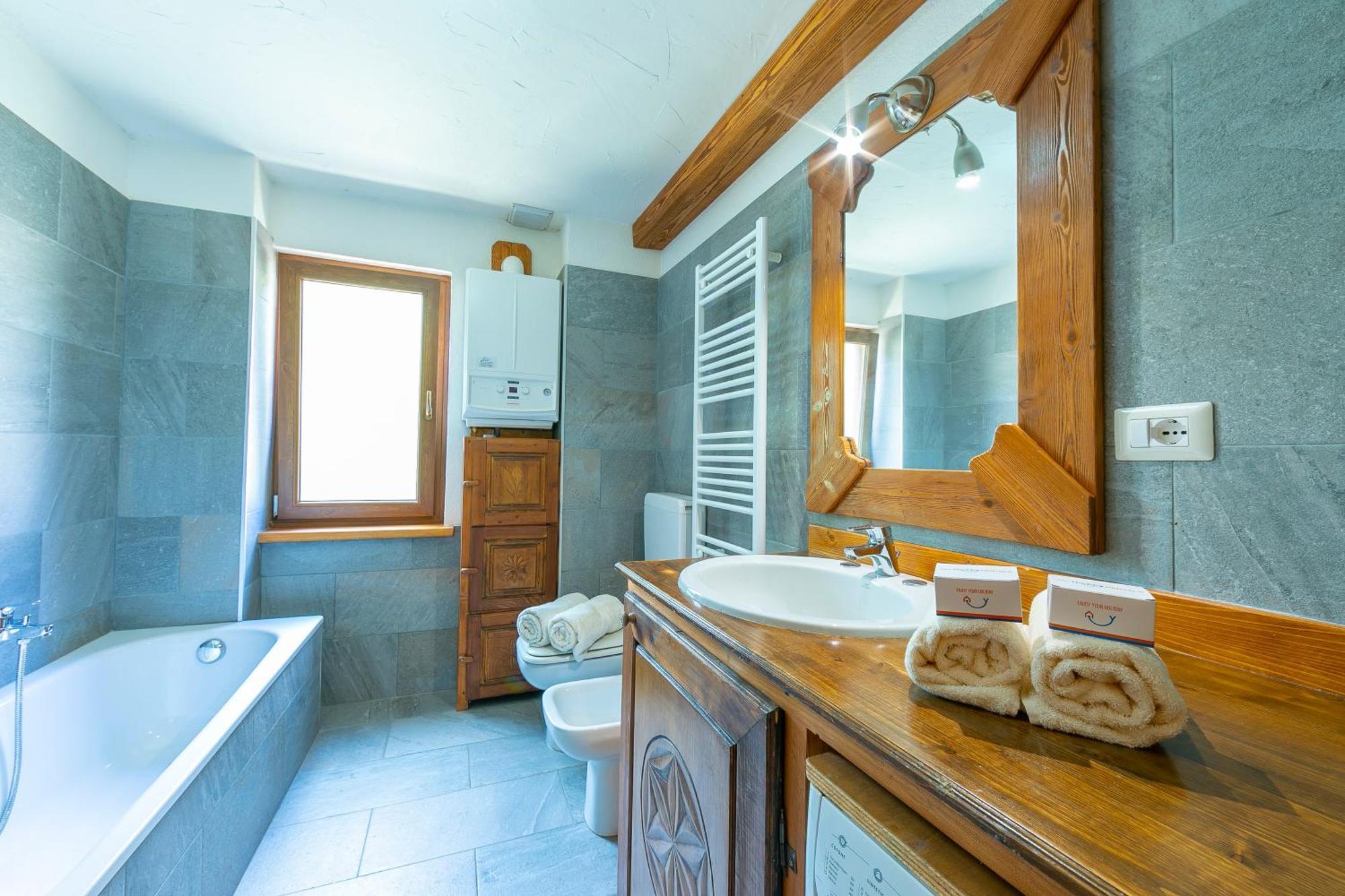 Miramonti 21 Ski In - Ski Out - Happy Rentals Sauze D'Oulx Exterior photo