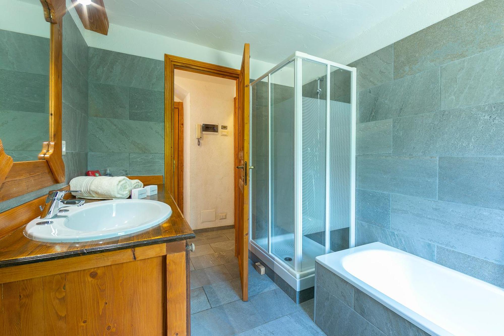 Miramonti 21 Ski In - Ski Out - Happy Rentals Sauze D'Oulx Exterior photo